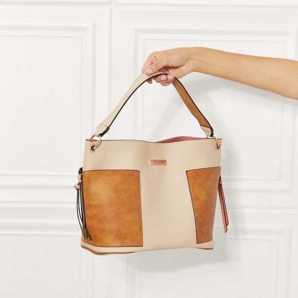 Nicole Lee USA Sweetheart Handbag Set - Picture 9 of 11